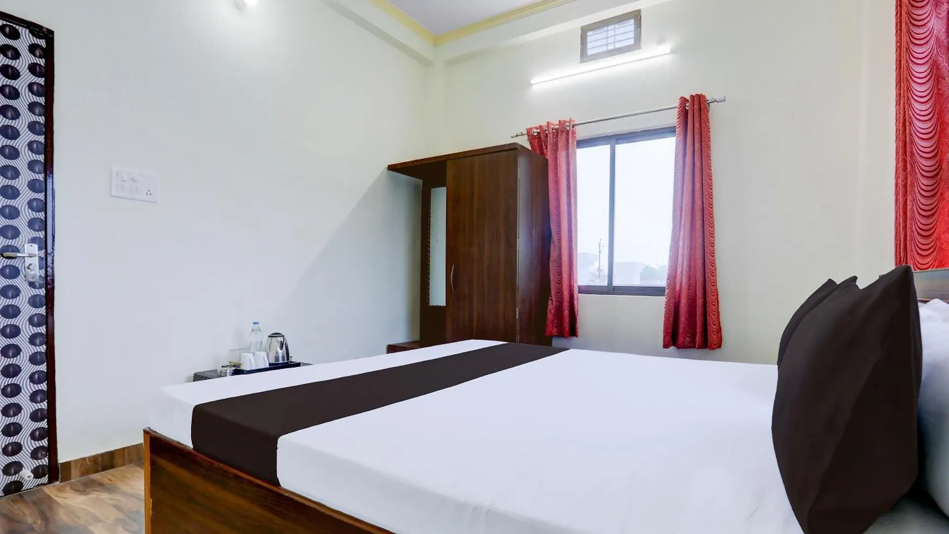 ***  Hotel O Harsh Palace Guest House Benares India