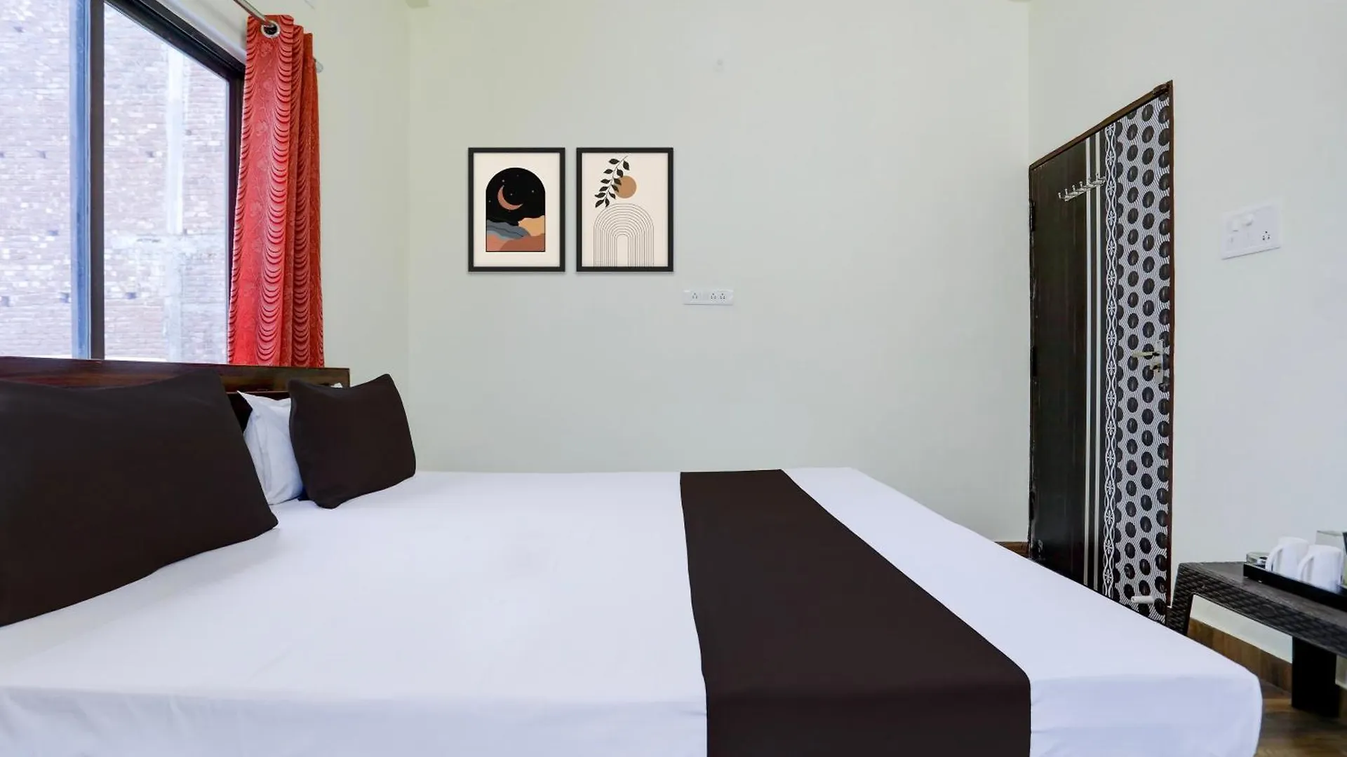 Hotel O Harsh Palace Guest House Varanasi 3*,  India